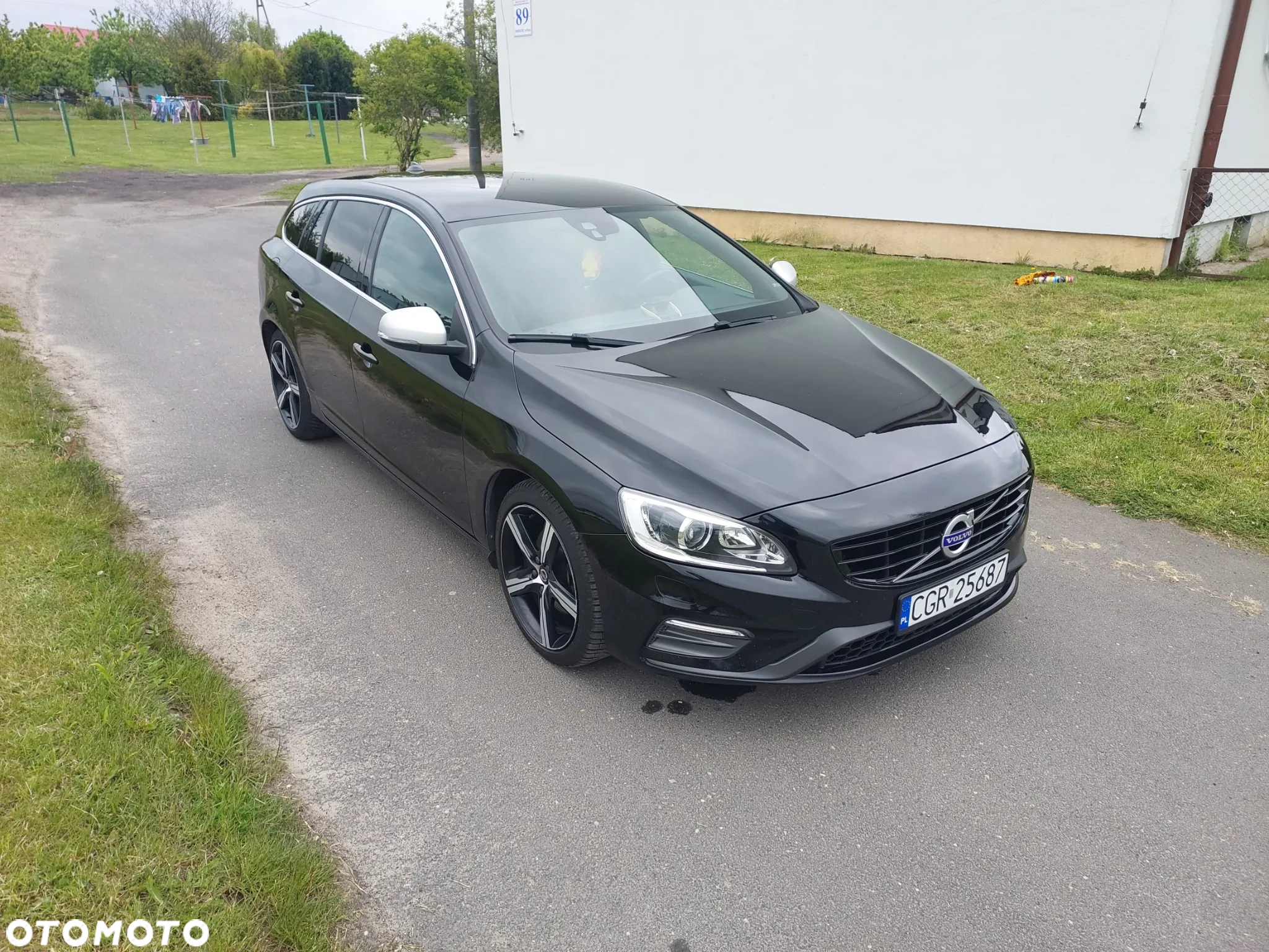 Volvo V60 D4 Geartronic R-Design - 2