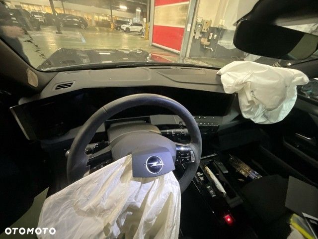 Opel Astra 1.6 T Plug-in Hybrid Edition - 7