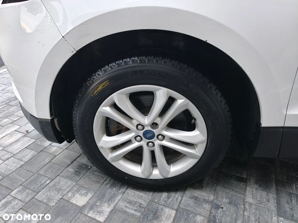 Ford Edge - 18