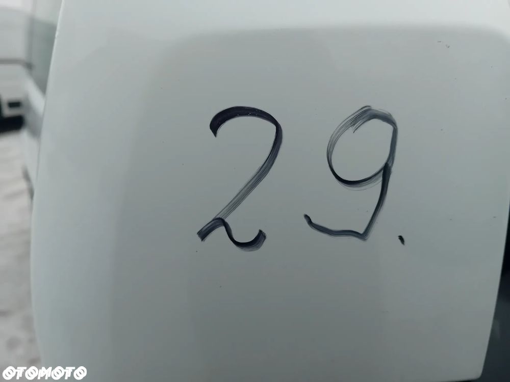 Ford Tourneo Custom - 31