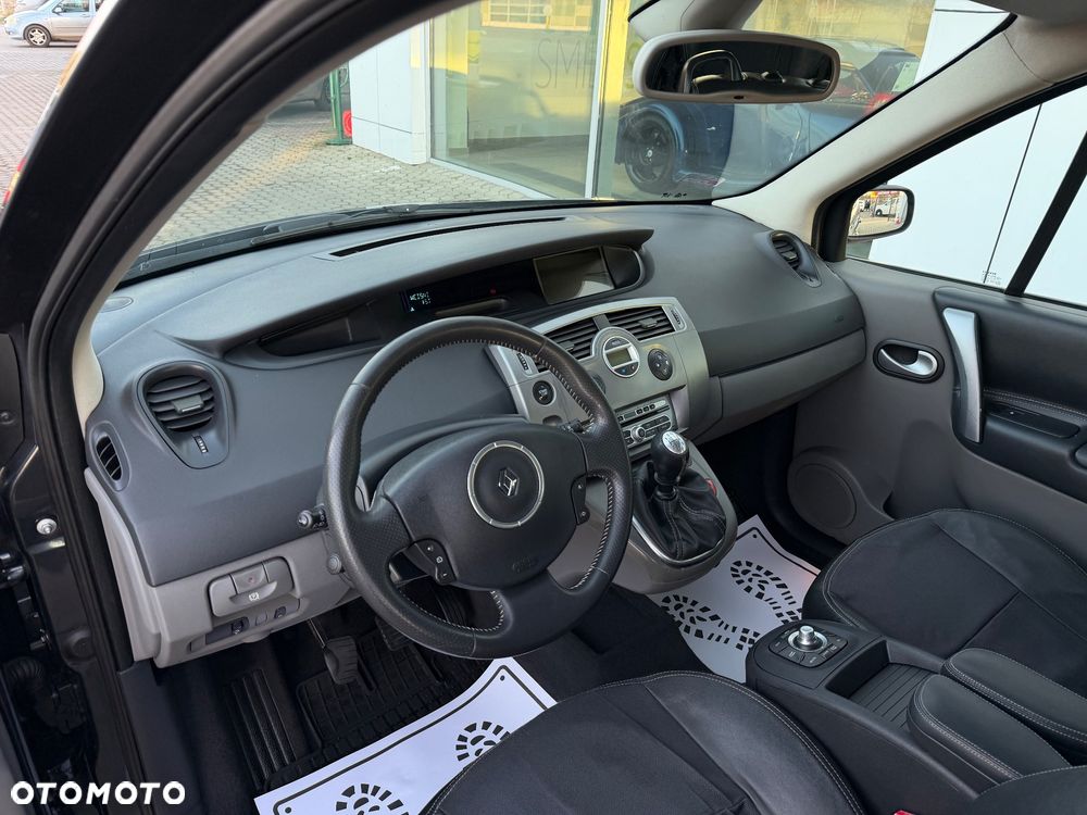 Renault Scenic 2.0 16V Privilege - 22