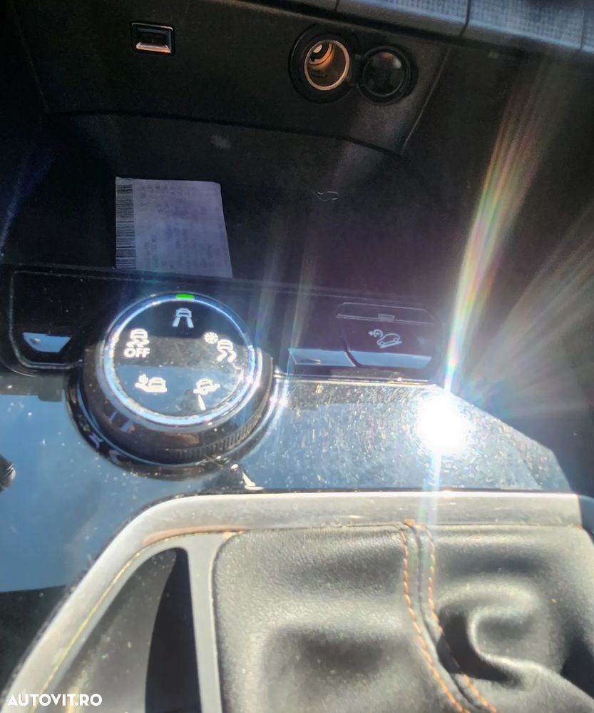 DS Automobiles DS 7 Crossback 1.5 BlueHDi 130 S&S EAT8 BASTILLE+ - 39