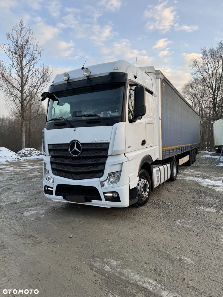 Mercedes-Benz Actros - 2