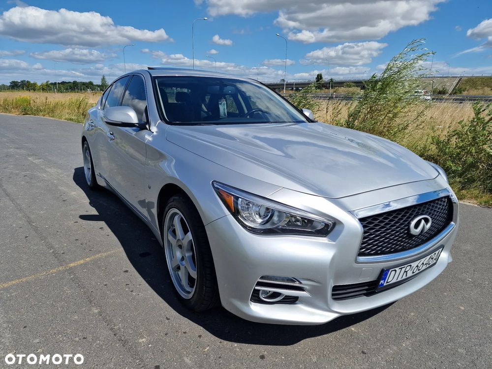 Infiniti Q50 - 12