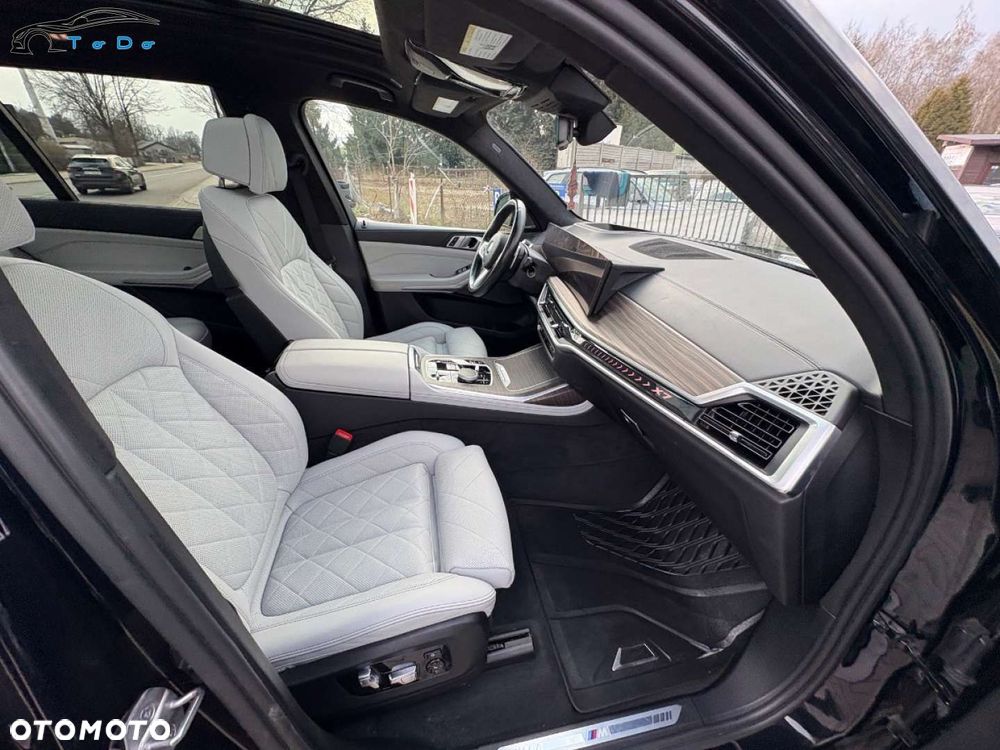 BMW X7 xDrive40i mHEV Individual Edition sport - 34