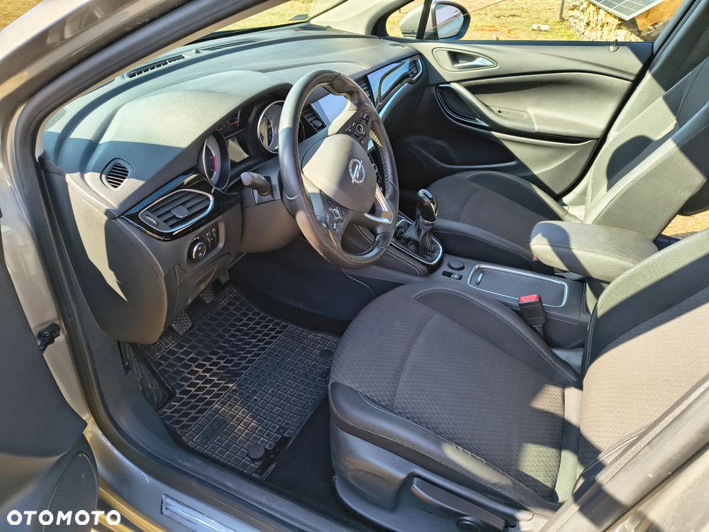 Opel Astra 1.6 D (CDTI) Start/Stop Innovation - 8