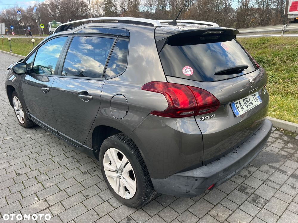 Peugeot 2008 PureTech 110 Style - 3