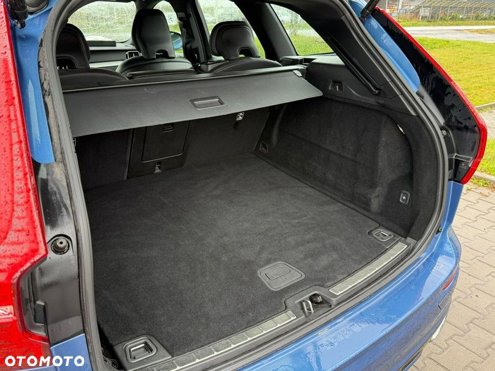 Volvo XC 60 B4 D AWD Geartronic RDesign - 18