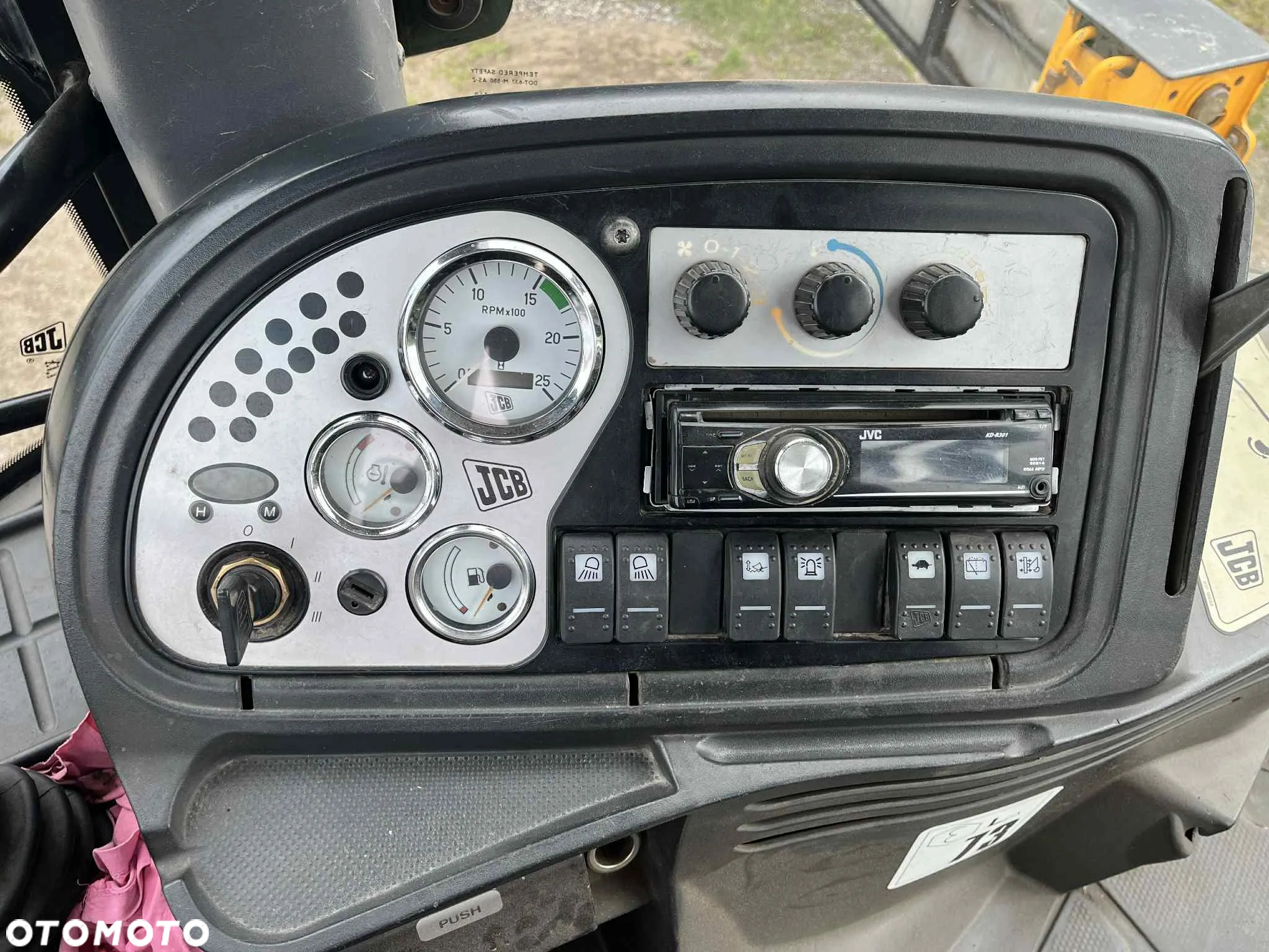 JCB 3CX - 8