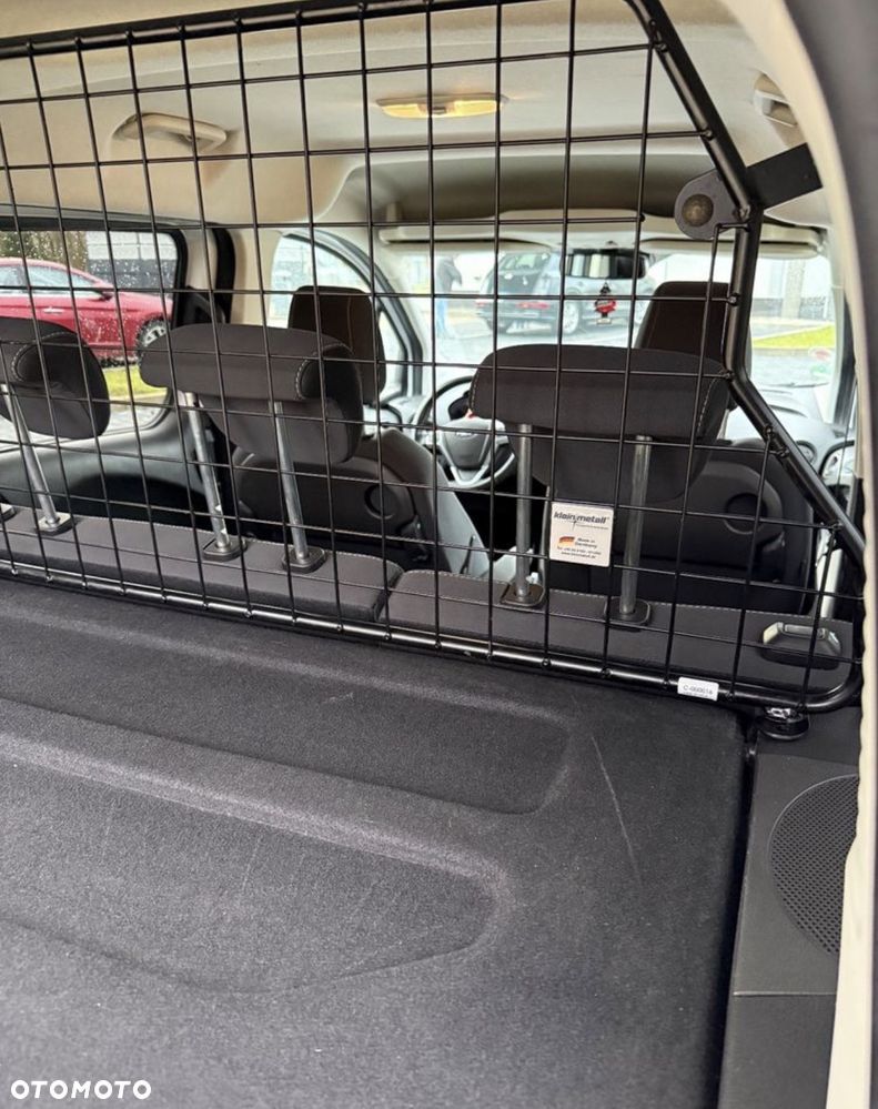 Ford Tourneo Courier 1.5 TDCi Trend - 18