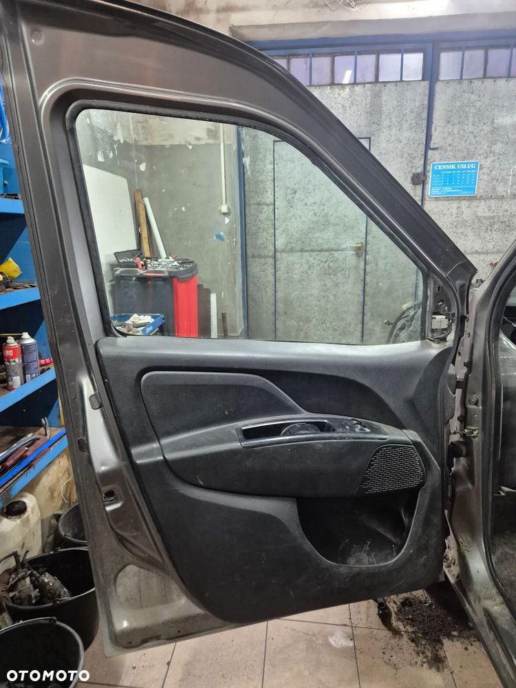 DRZWI LEWE PRZÓD 695 A OPEL COMBO D FIAT DOBLO II 10-22r. - 3