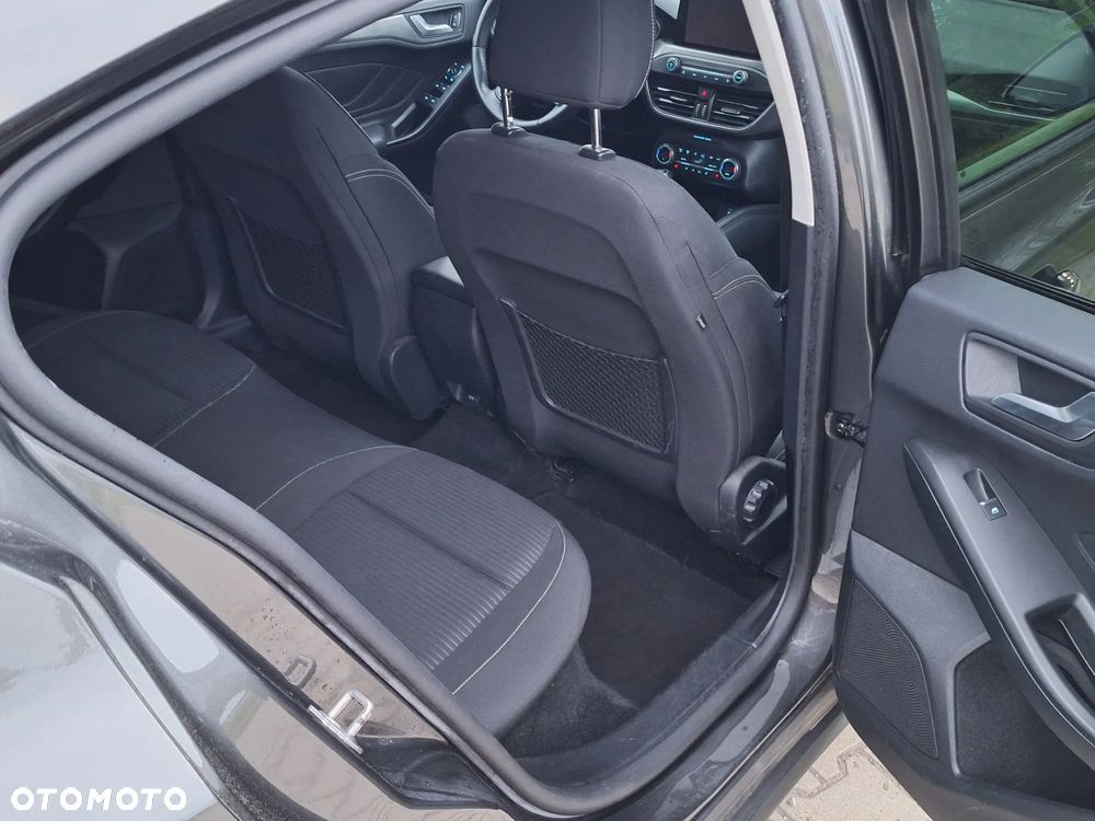 Ford Focus 1.0 EcoBoost Titanium Business - 10