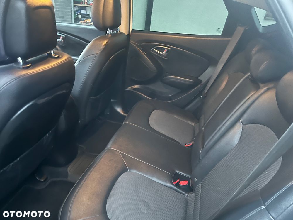 Hyundai ix35 1.6 2WD Fifa World Cup Edition - 14