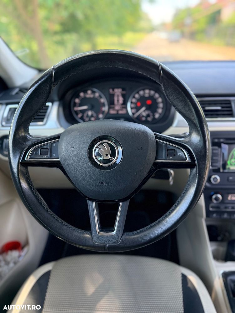 Skoda RAPID 1.2 TSI Ambition - 6