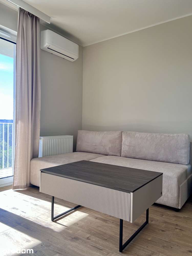 3 pokoje | 56m2 | klimatyzacja | widok na park i Odrę | pierwszy najem
