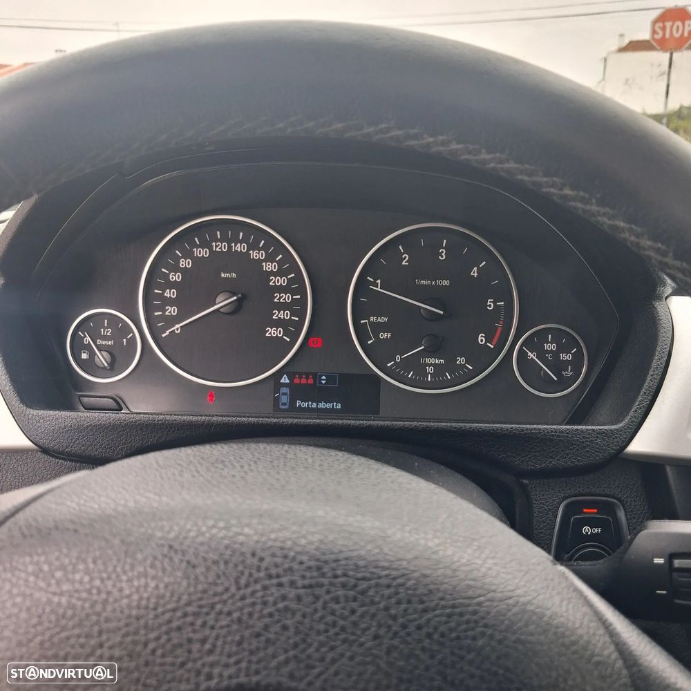 BMW 320 d Sport Line - 13