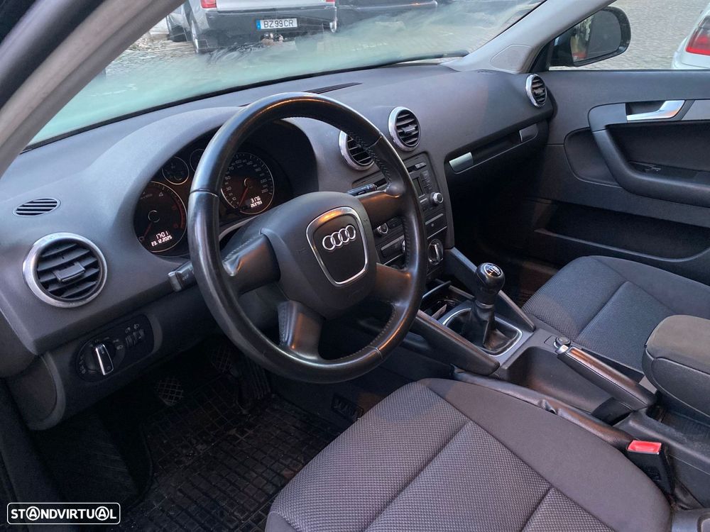Audi A3 Sportback 1.9 TDi - 12