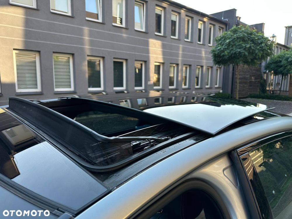 Jaguar XJ 3.0 T AWD LWB Portfolio - 14