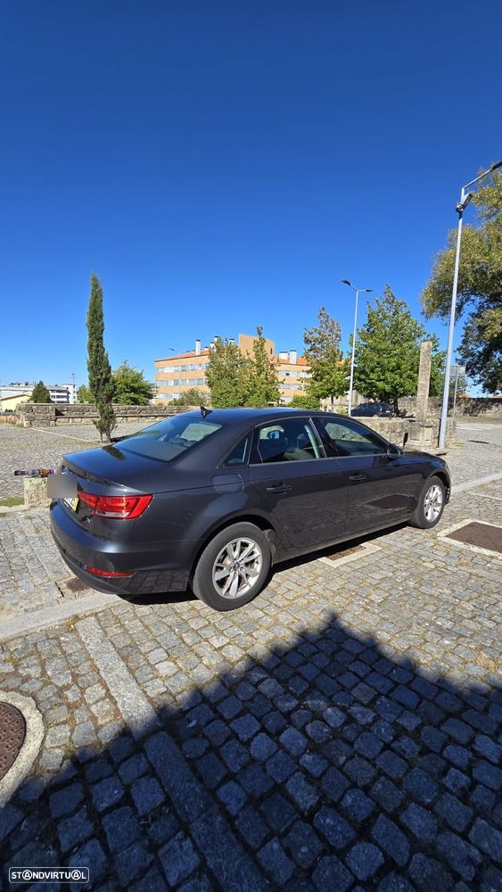 Audi A4 - 4