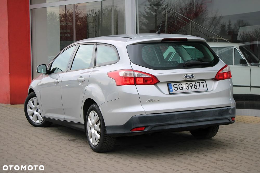 Ford Focus 1.6 TDCi Edition - 8