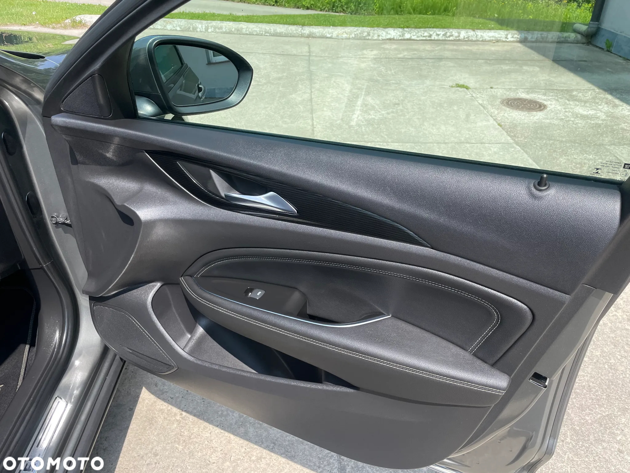 Opel Insignia 2.0 CDTI 4x4 Automatik Design Edition - 24