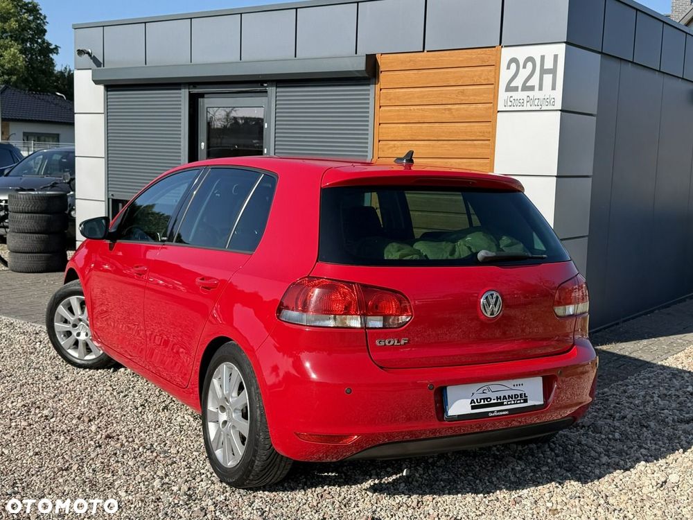 Volkswagen Golf - 6