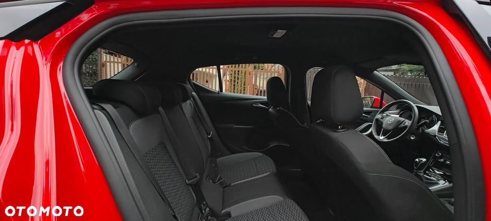 Opel Astra 1.2 T Elegance S&S - 9