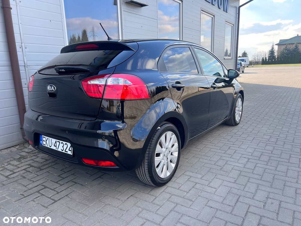 Kia Rio 1.4 Dream Team Edition - 6