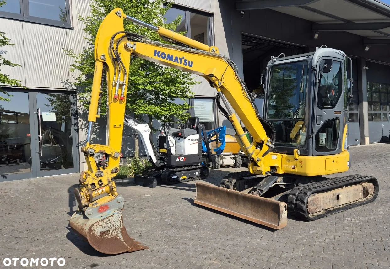 Komatsu PC 35 MR-3 - 1