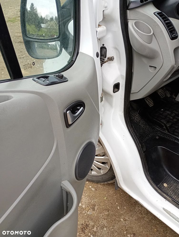 Renault Trafic - 15