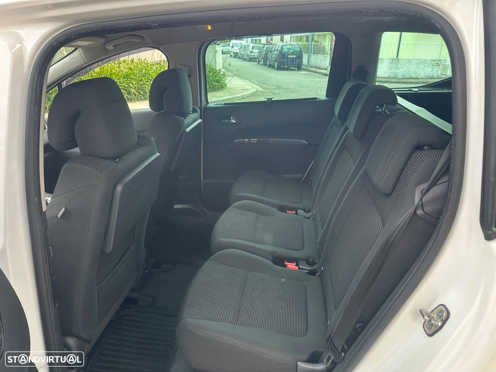 Peugeot 5008 1.6 BlueHDi Allure - 10