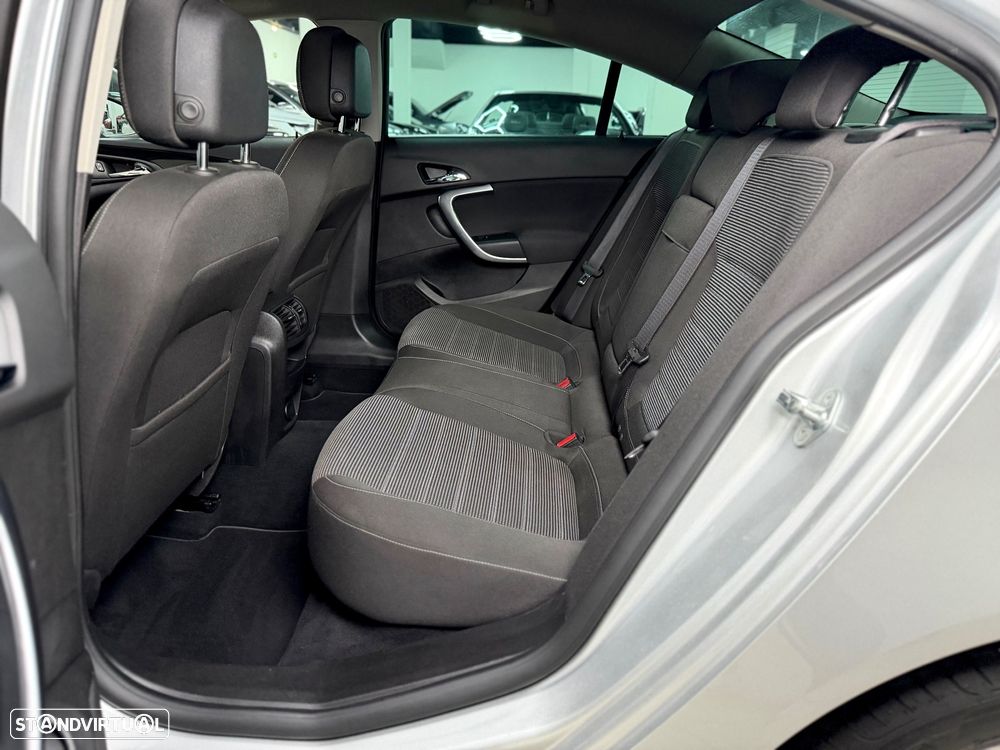 Opel Insignia 2.0 CDTI executive S/S - 21