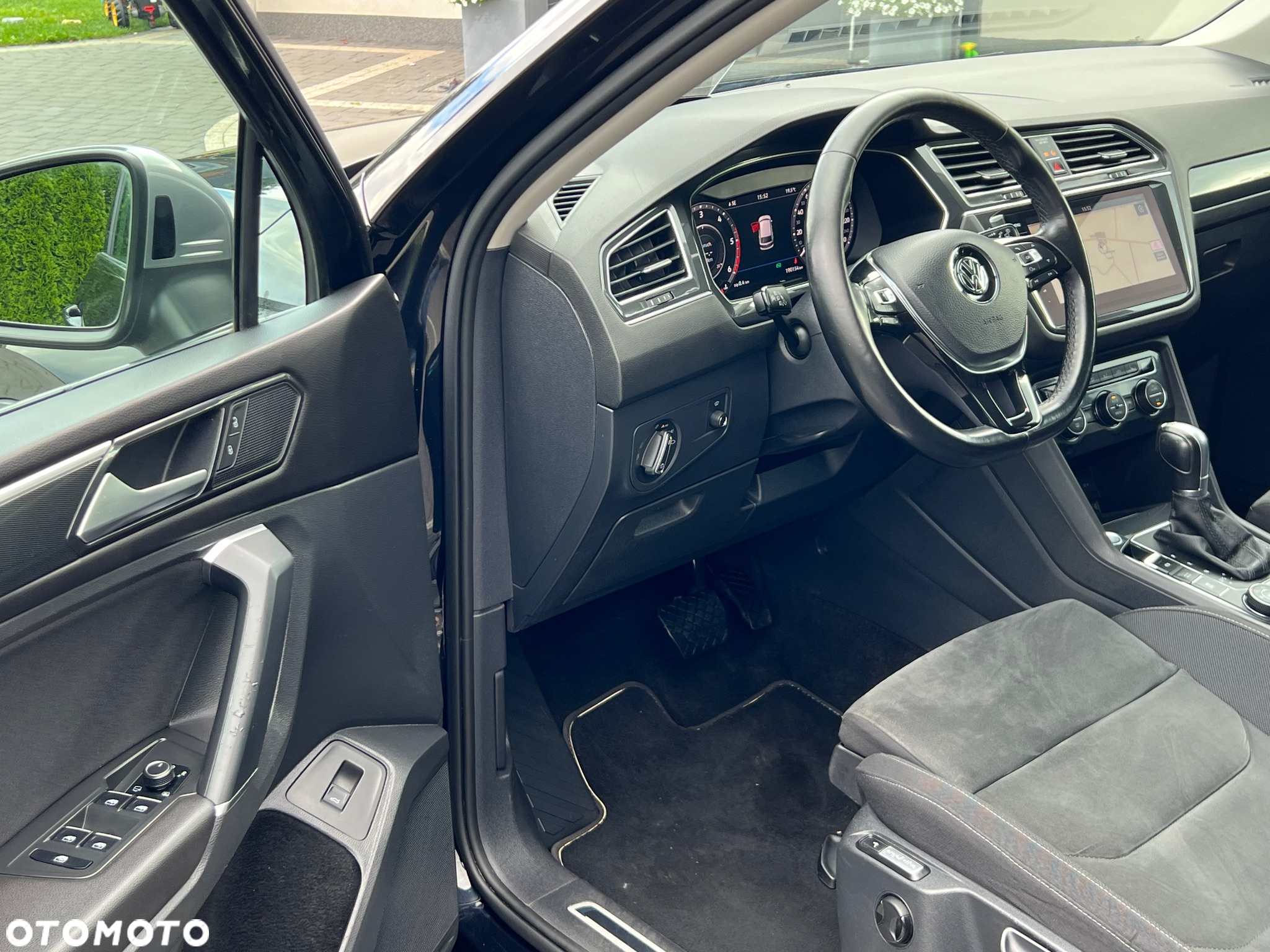 Volkswagen Tiguan Allspace 2.0 TDI 4Mot SCR Highline DSG 7os - 21