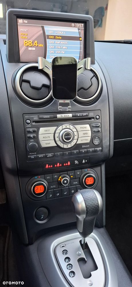 Nissan Qashqai 2.0 Tekna CVT - 17
