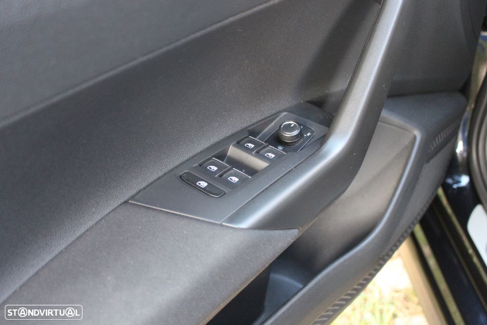 VW Polo 2.0 TSI GTI DSG - 25