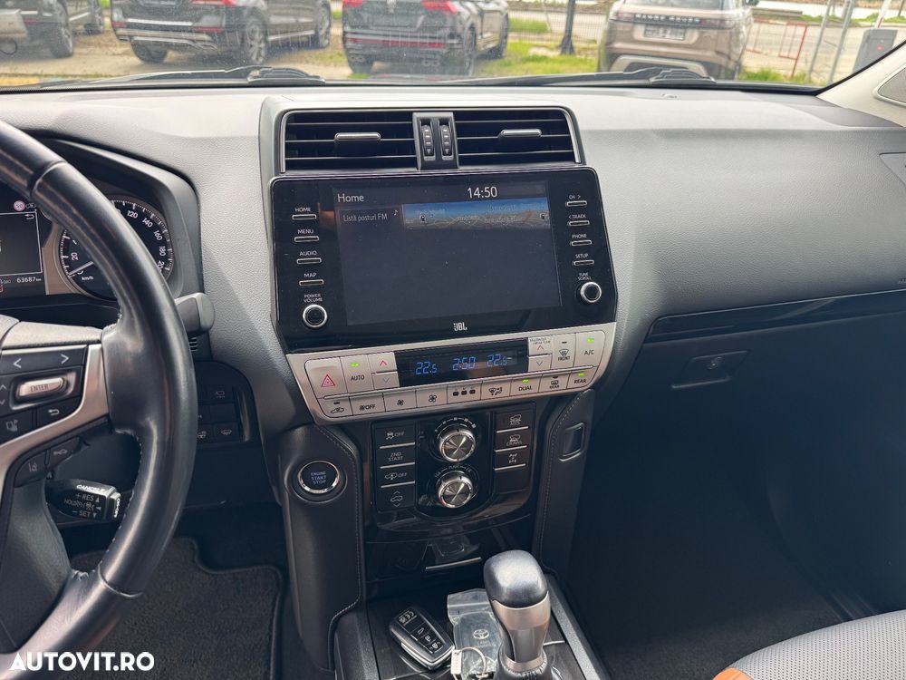 Toyota Land Cruiser - 11