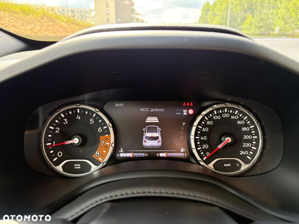 Jeep Renegade - 23