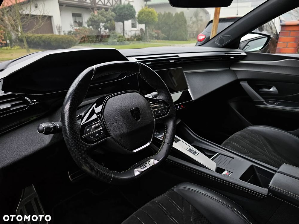 Peugeot 308 1.2 PureTech GT S&S EAT8 - 11