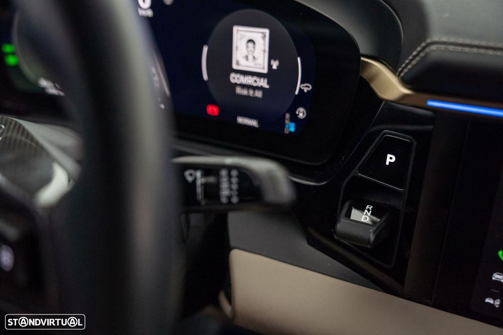 Porsche Macan Electric 4 - 39