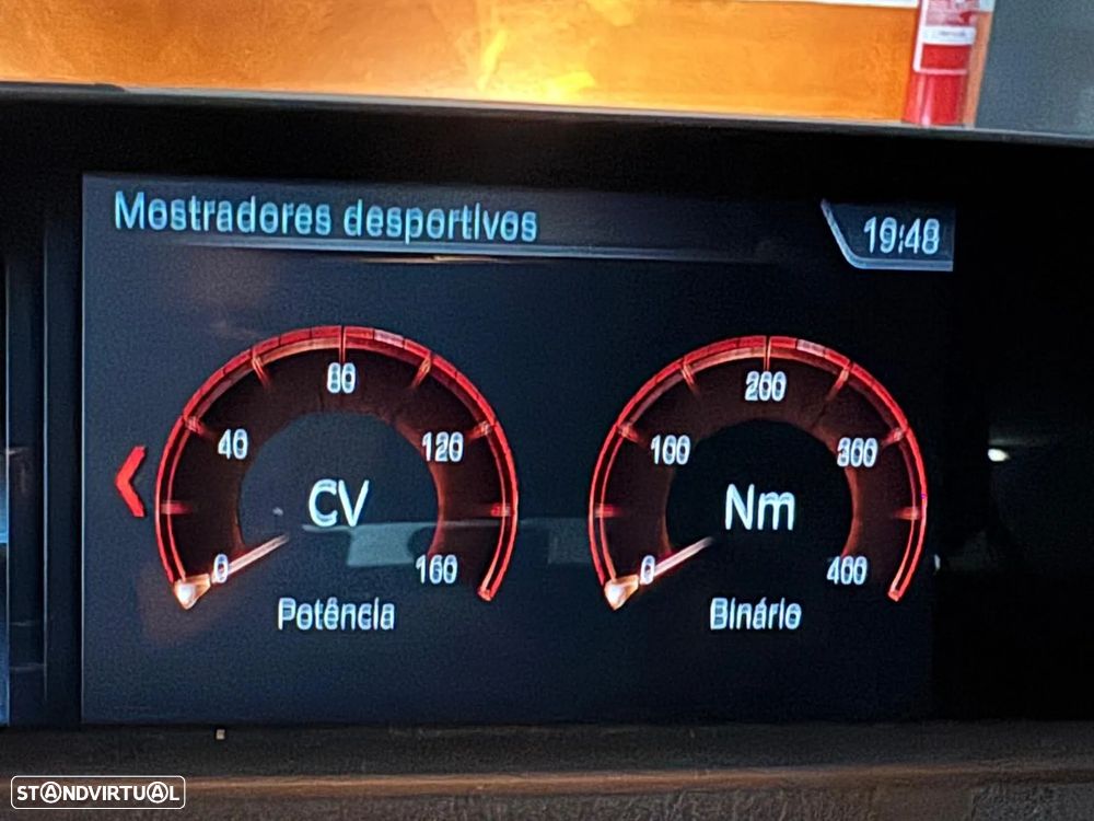 BMW 318 d Touring Auto - 9