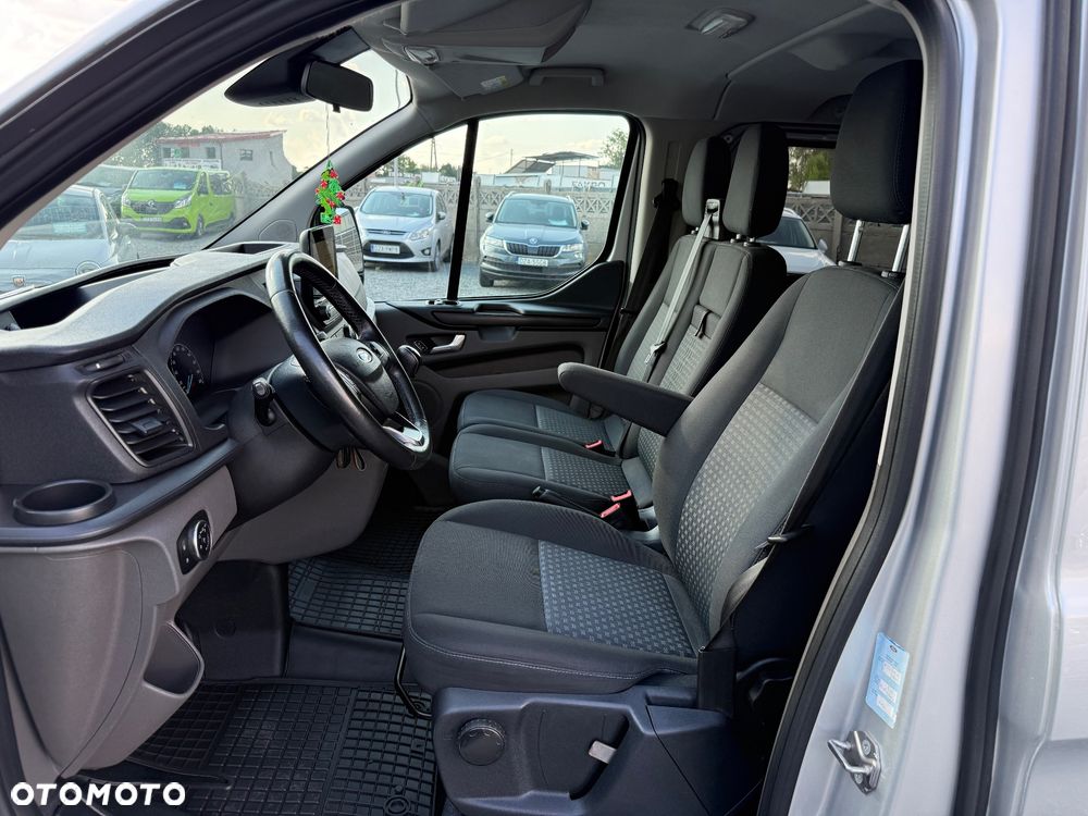 Ford Transit Custom - 11