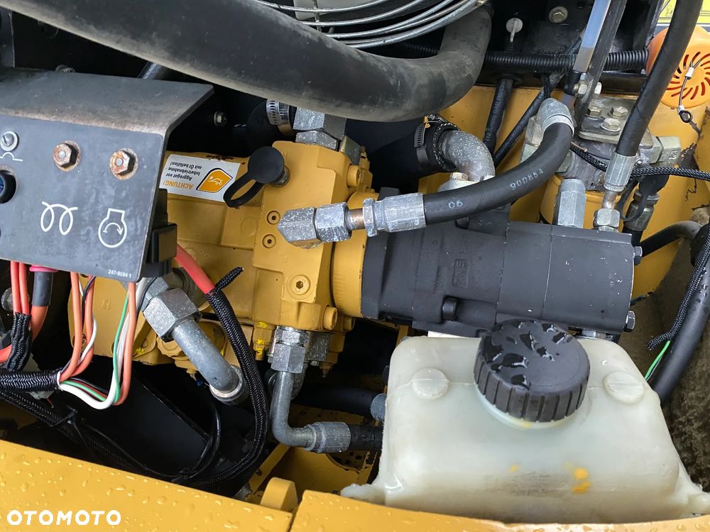 Caterpillar CAT 906, ŁYŻKA + WIDŁY, SUPER STAN, z NIEMIEC, SERWISOWANA W CAT - 21