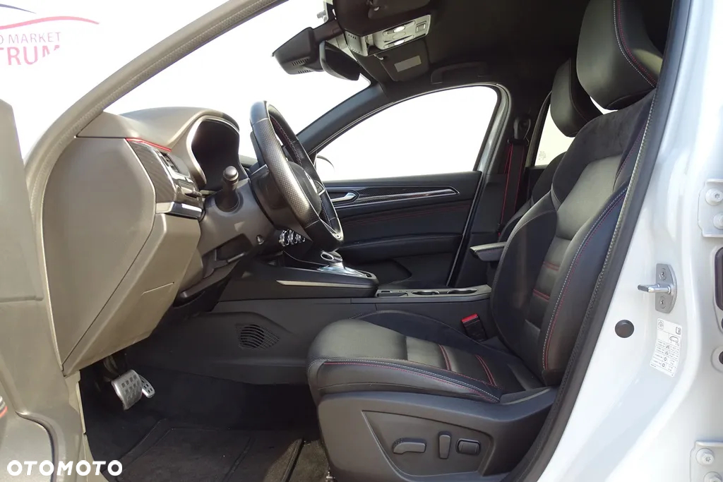 Renault Arkana E-TECH 145 R.S.LINE - 18