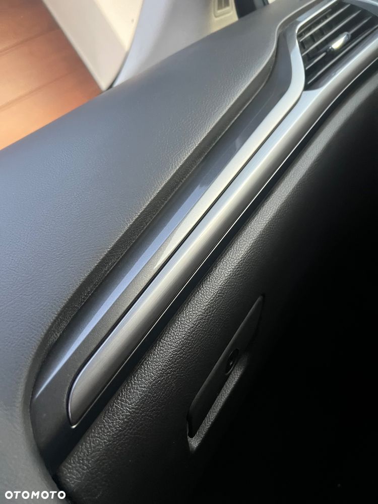 Ford Mondeo 2.0 EcoBlue Titanium - 22