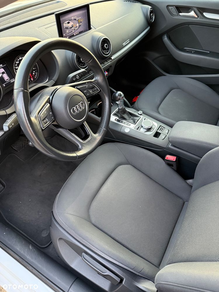 Audi A3 Sportback 35 TFSI S tronic - 8