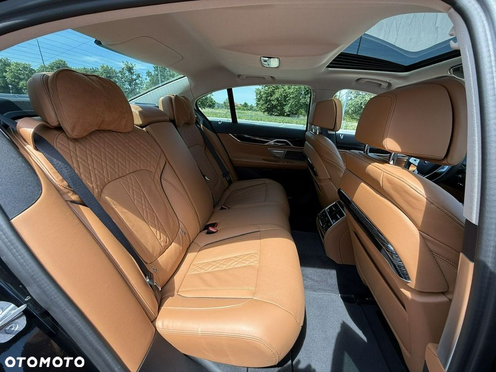 BMW Seria 7 - 19