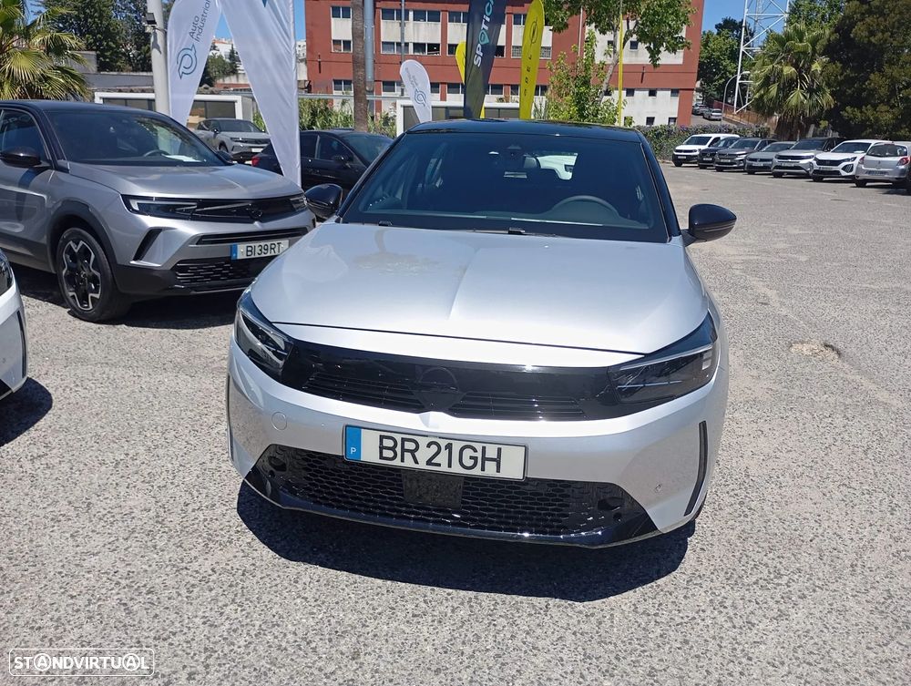 Opel Corsa 1.2 T GS - 4