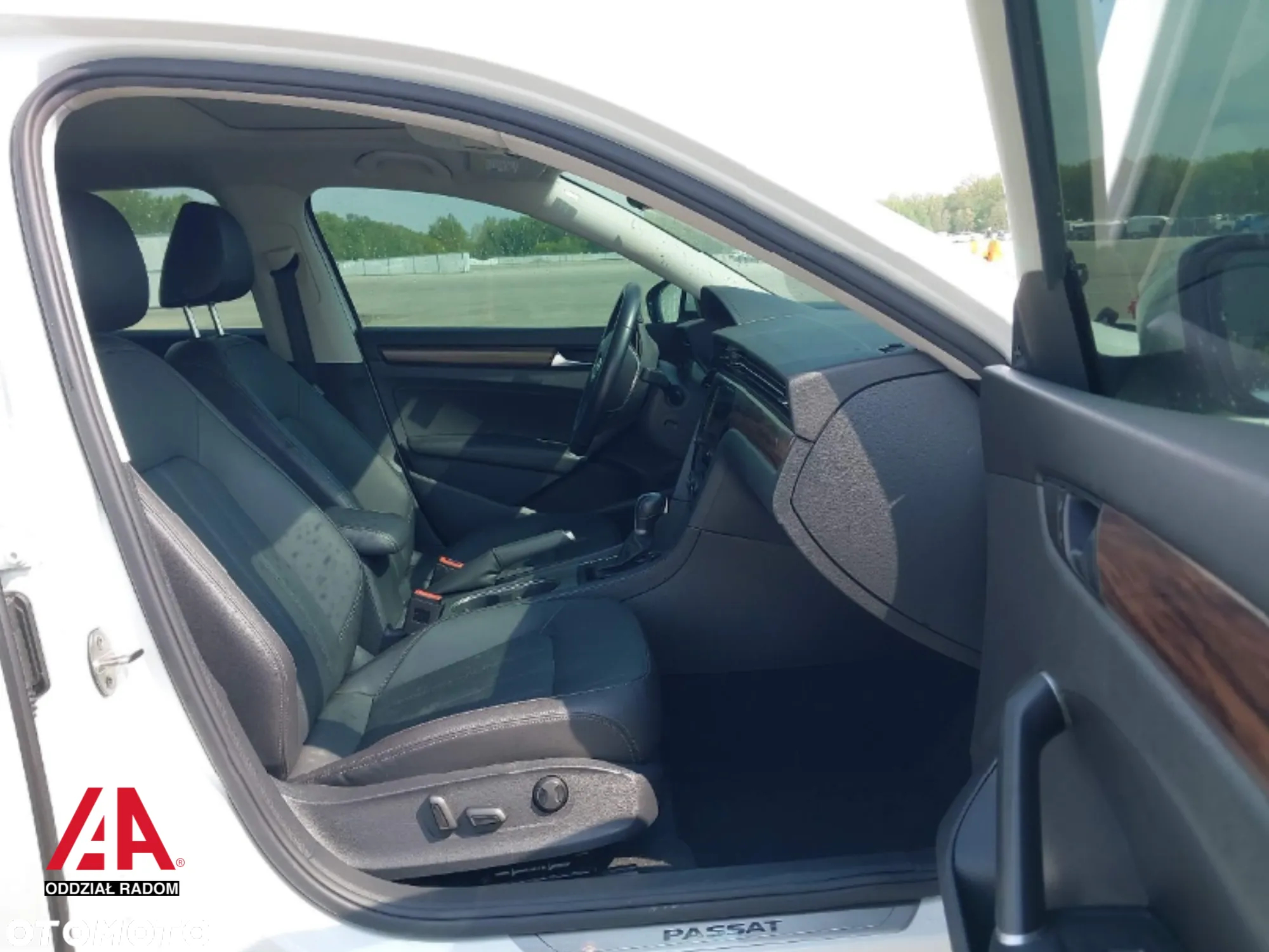 Volkswagen Passat 2.0 TSI Elegance DSG - 14