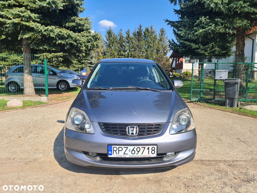Honda Civic 1.6i ES - 2