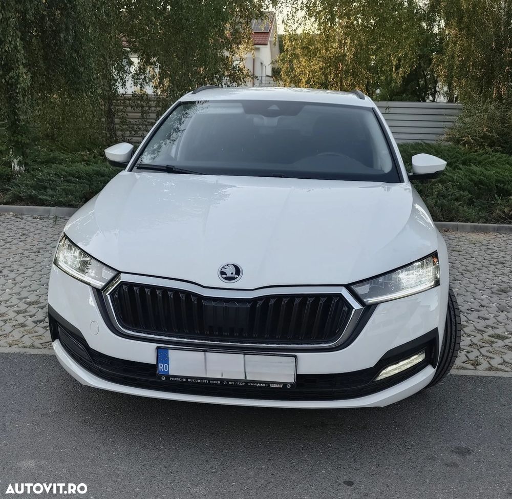 Skoda Octavia 2.0 TDI DSG Ambition - 1